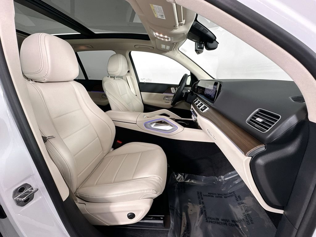 New 2026 MANUFAKTUR Moonlight White Metallic Mercedes-Benz GLE 450 image 30