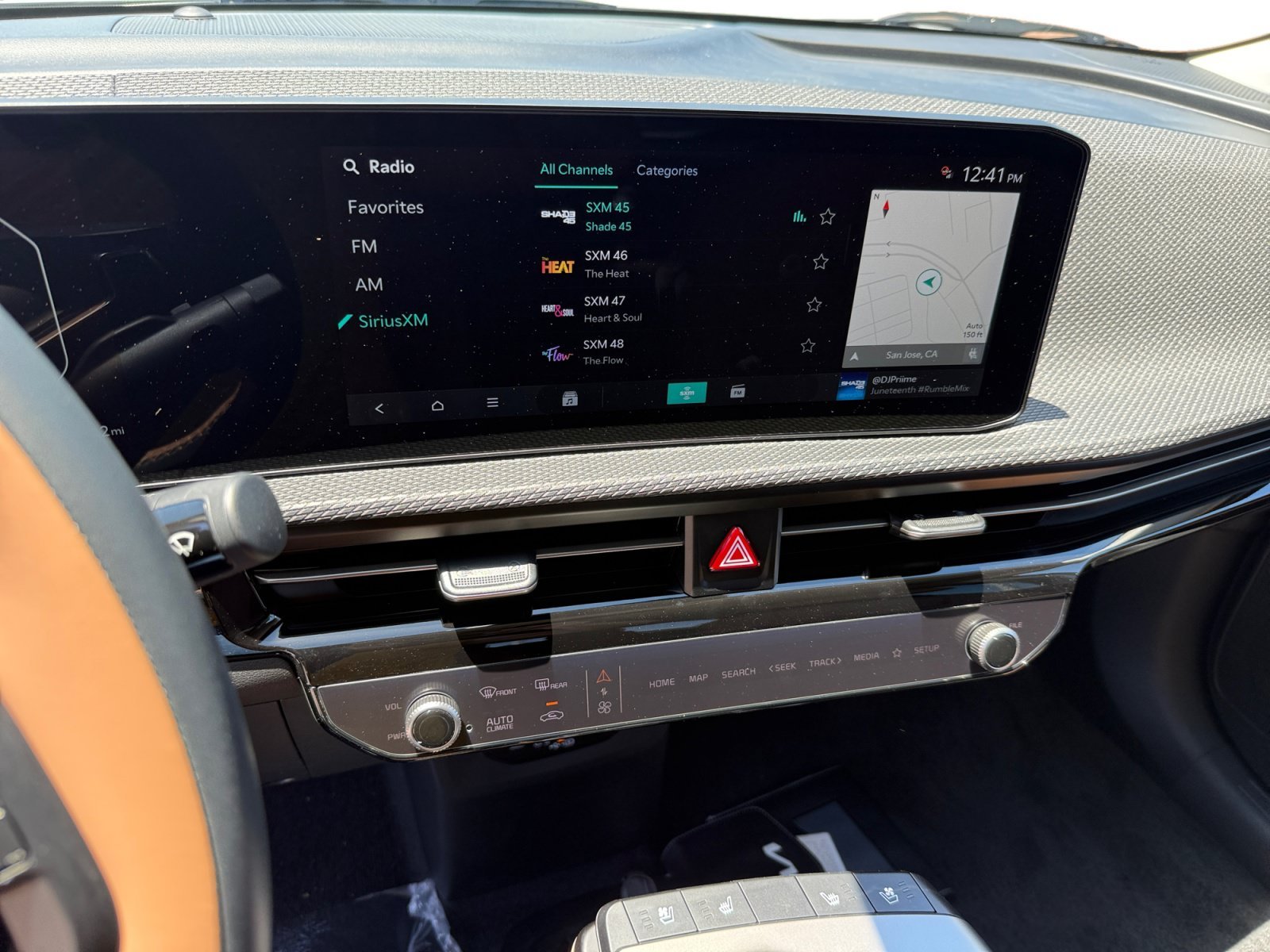New 2026 Wolf Gray Kia WIND image 12