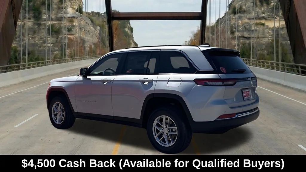 New 2026 Silver Zynith Exterior Paint Jeep Laredo X image 7