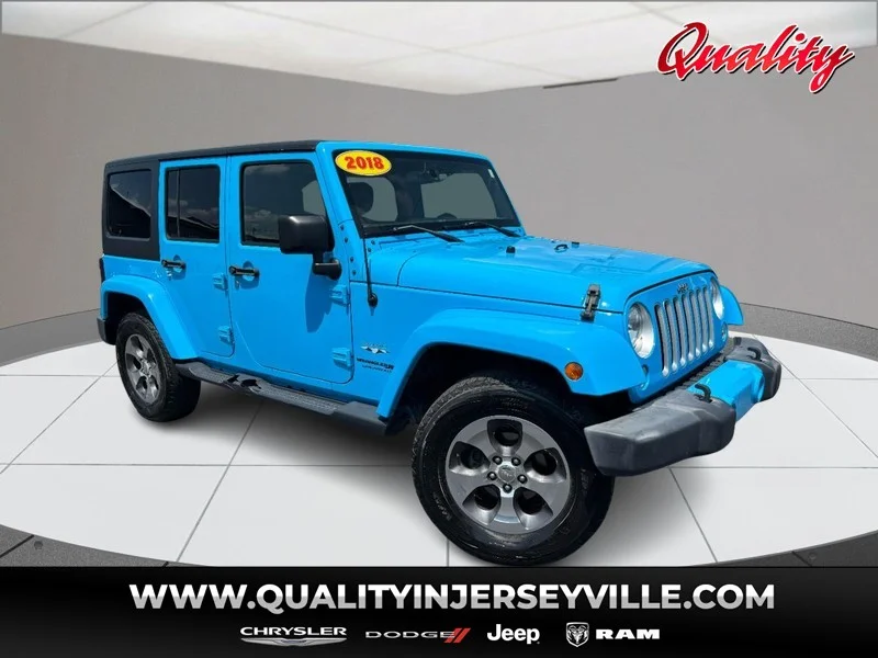Used 2018 Chief Jeep Sahara image 1