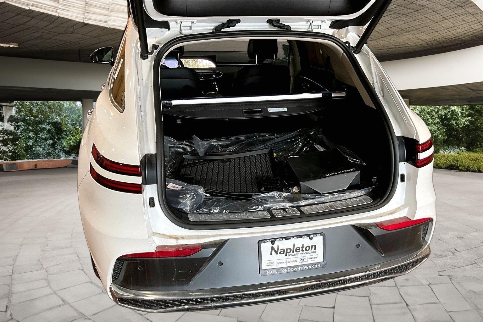 New 2026 Uyuni White Genesis 2.5T image 5