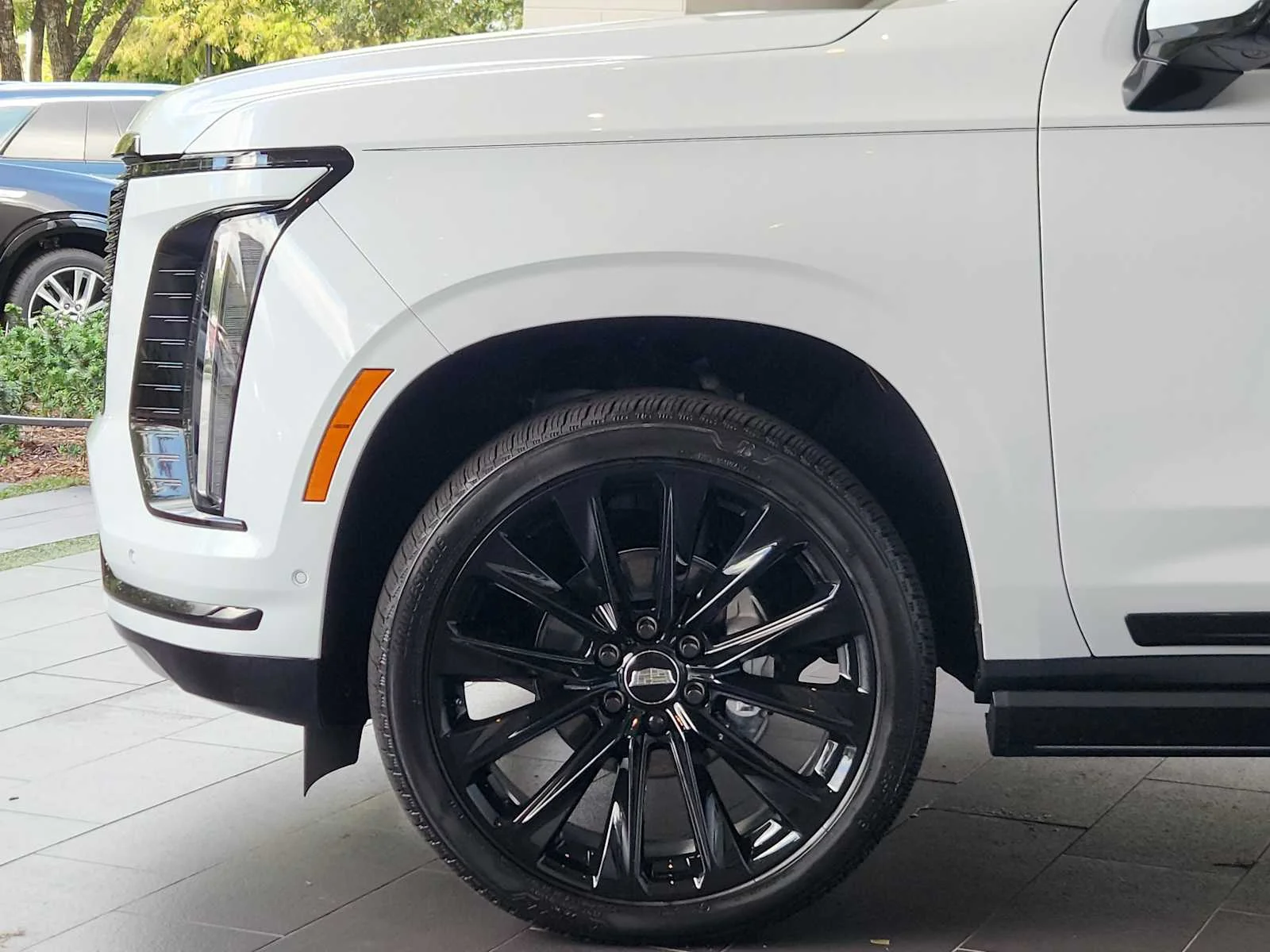 New 2026 Vibrant White Tricoat Cadillac Platinum Sport image 5