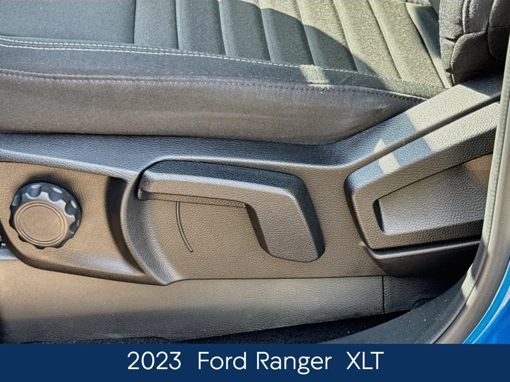 Used 2023 Blue Ford XLT image 18
