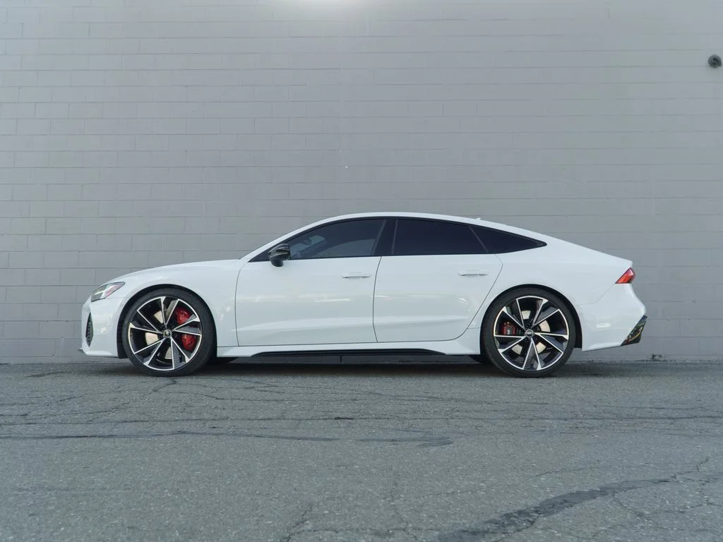 Used 2023 White Audi 4.0T image 2