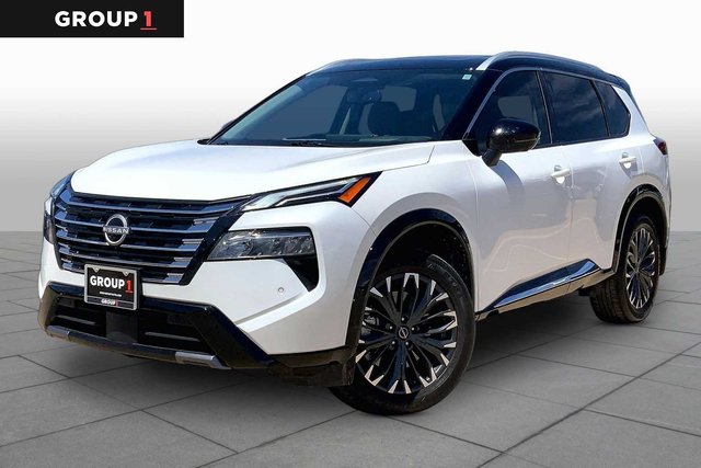 Pre-Owned 2025 Nissan Rogue Platinum With Navigation