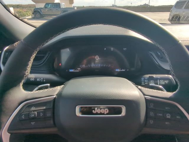 New 2026 Silver Zynith Exterior Paint Jeep Altitude image 31