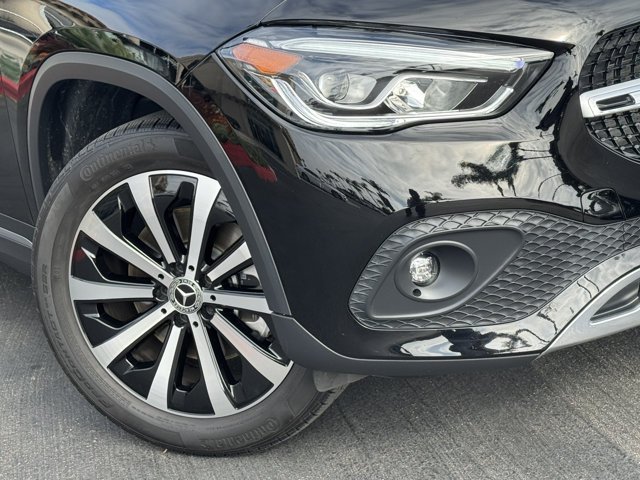Used 2023 Night Black Mercedes-Benz GLA 250 image 2