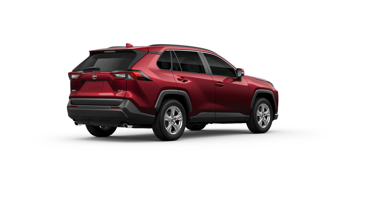 2025 Toyota RAV4 XLE - Photo 38