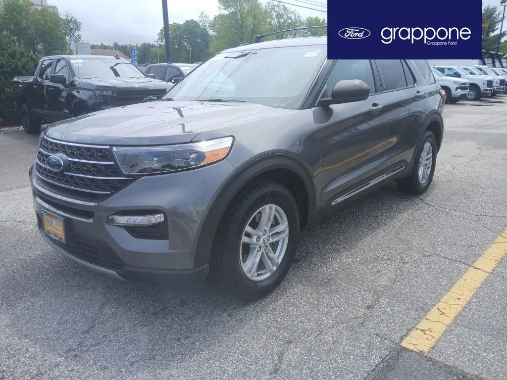 2022 Ford Explorer XLT 4WD's photo