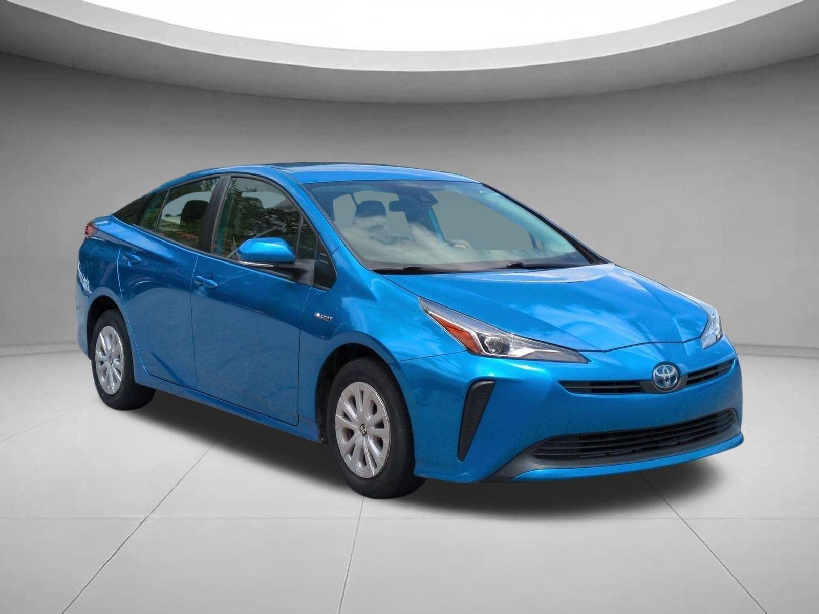 Used 2020 Electric Storm Blue Toyota XLE image 7