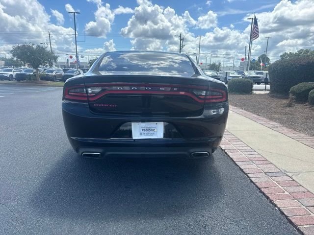 Used 2016 Silver Dodge SE image 8