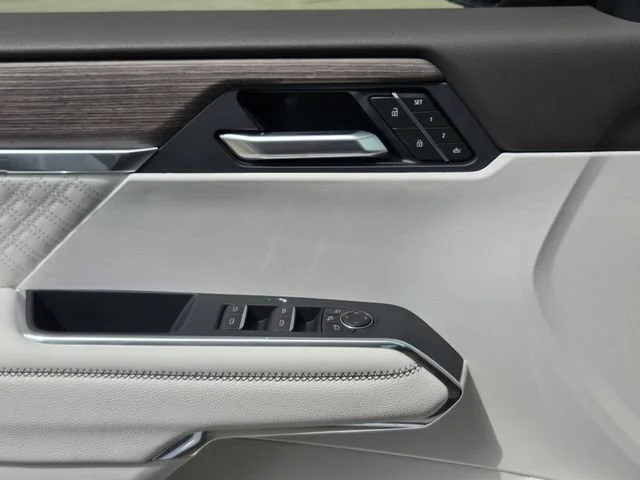 2026 GMC Acadia Denali - Photo 29