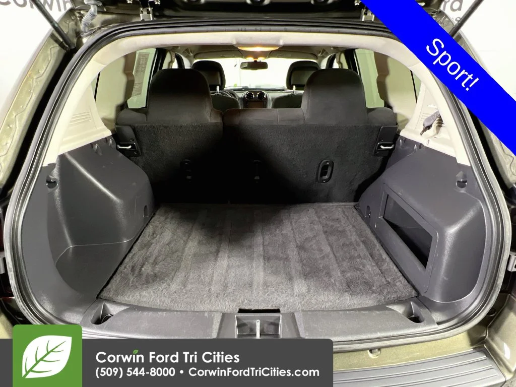 Used 2016 Green Jeep Sport image 13