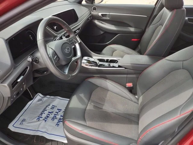 Used 2023 Red Hyundai SEL Plus image 11