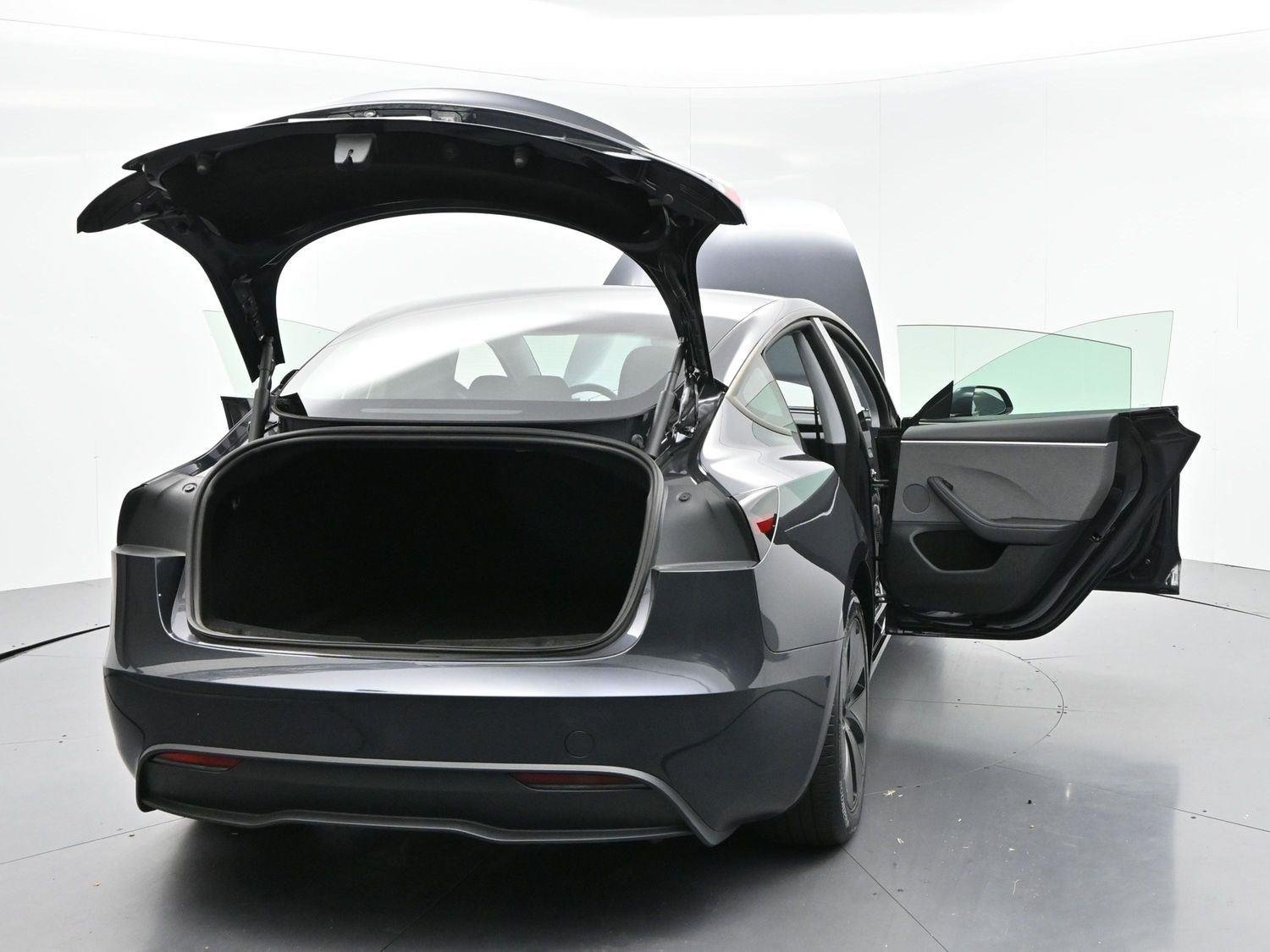 Used 2025 Stealth Grey Tesla Long Range image 37