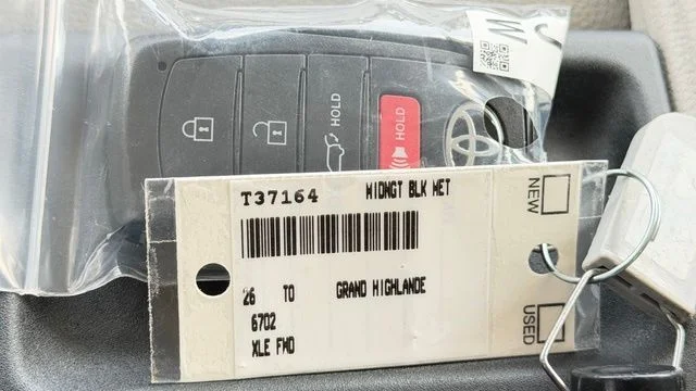 New 2026 Midnight Black Metallic Toyota XLE image 27