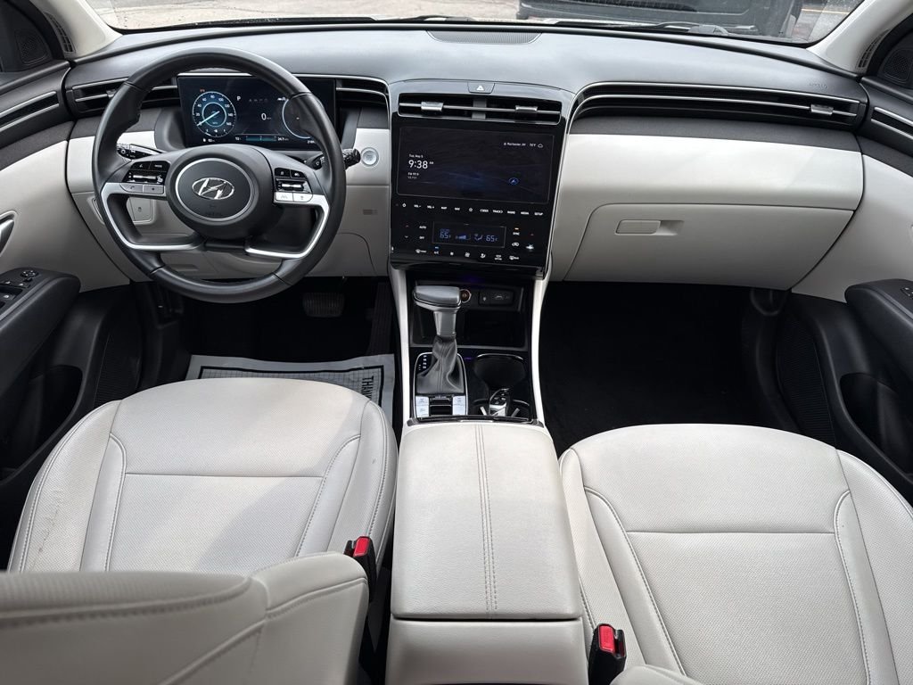 Used 2024 Gray Hyundai SEL image 19