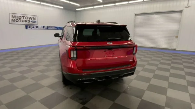 2026 Ford Explorer ST-Line - Photo 7