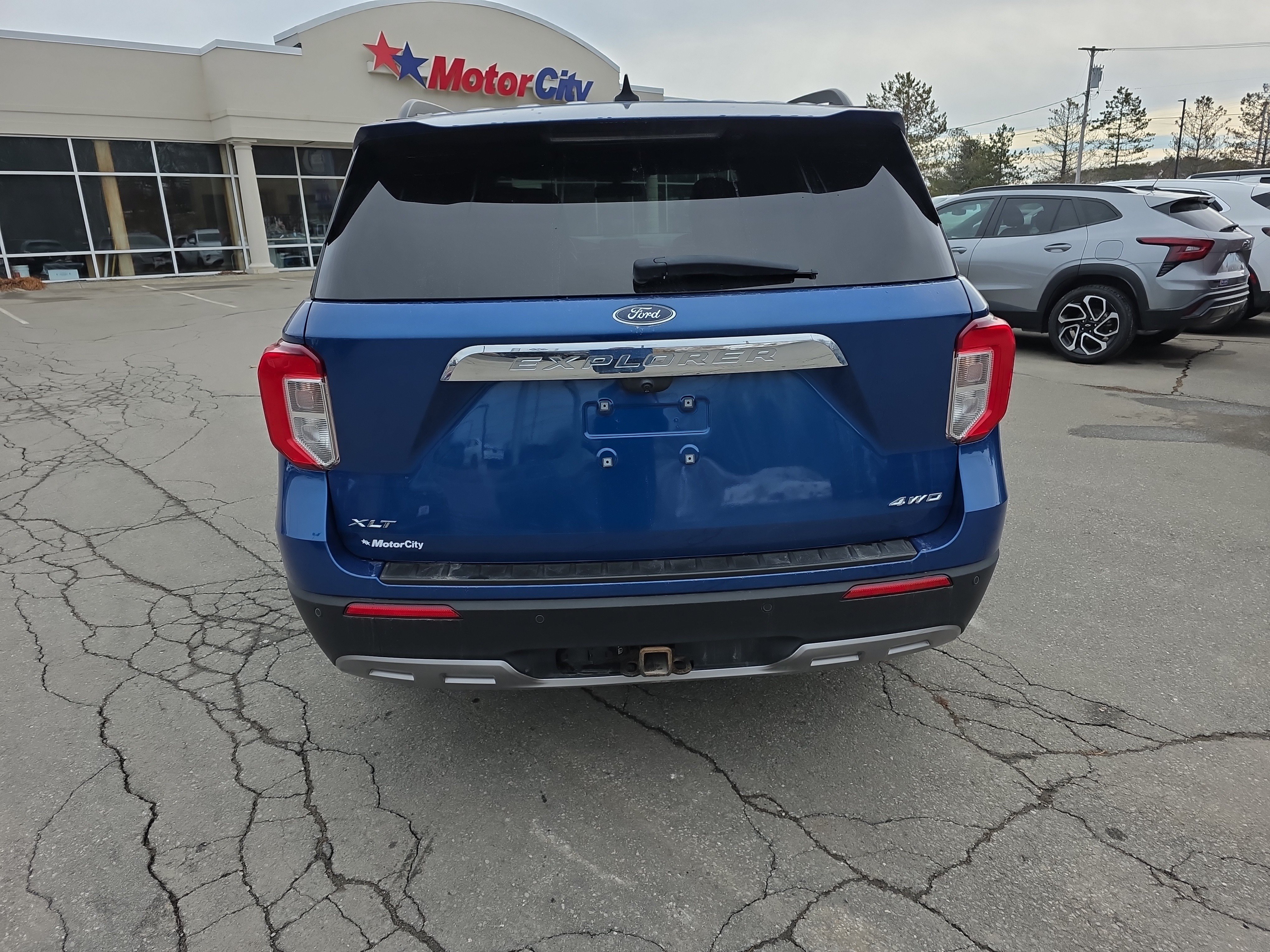 Used 2022 Atlas Blue Metall Ford XLT image 4