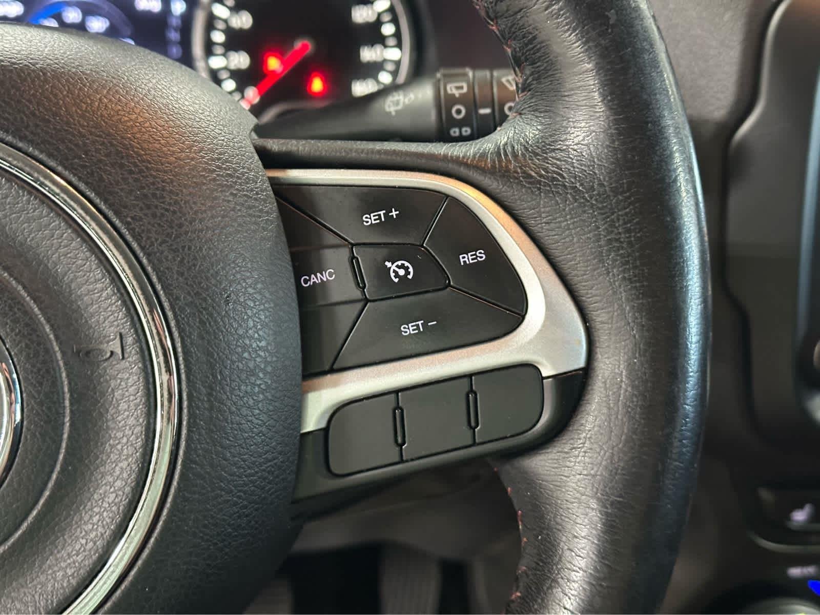 2016 Jeep Renegade Trailhawk - Photo 26