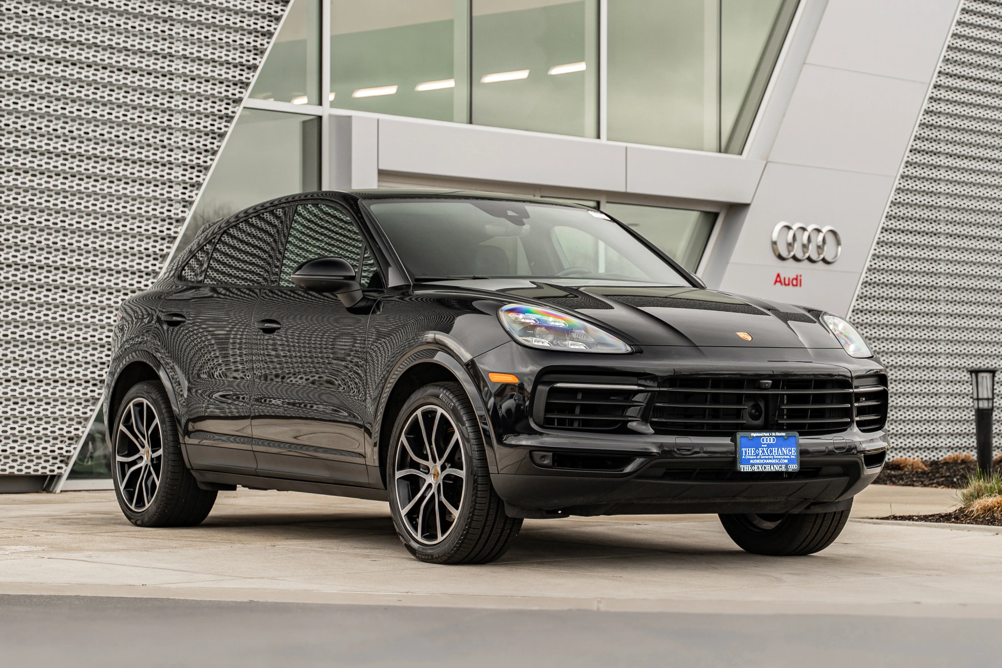 2021 Porsche Cayenne -'s photo