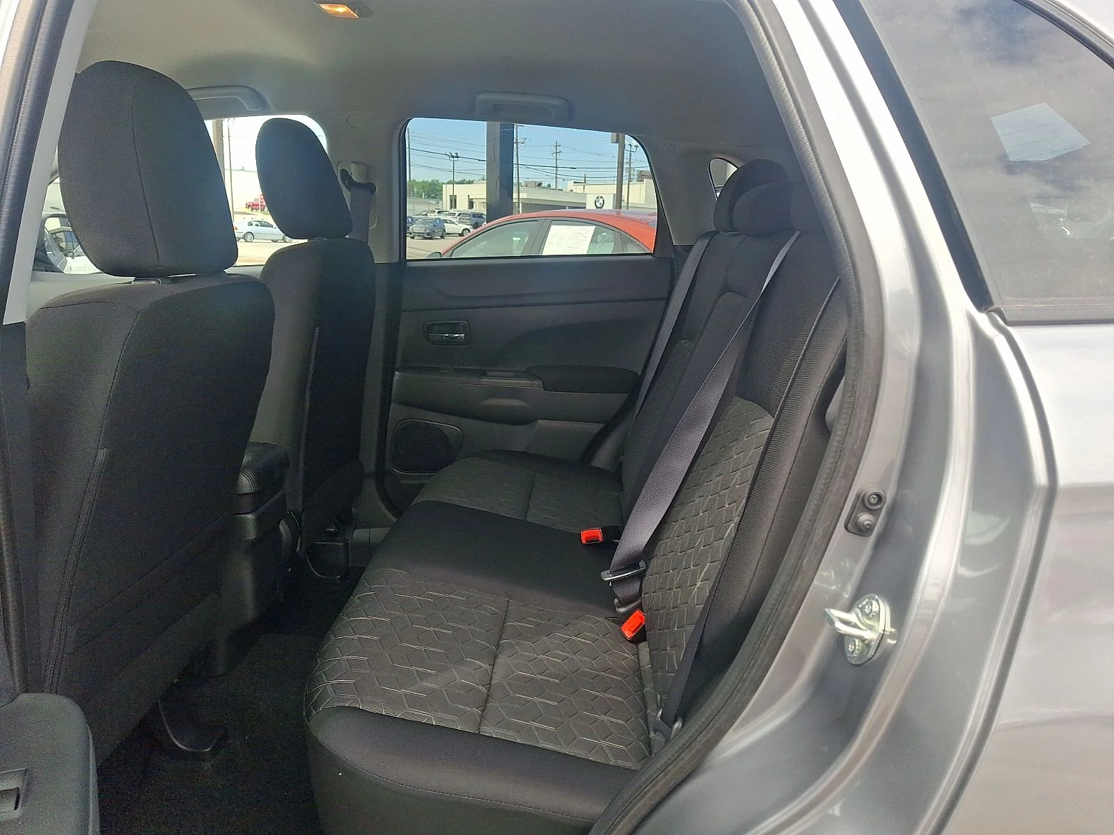 New 2027 Gray Mitsubishi 2.0 ES image 9
