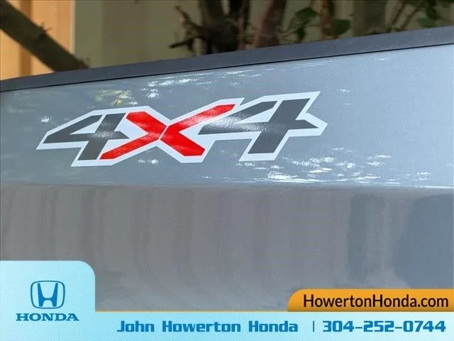Used 2024 Gray Chevrolet LT image 13