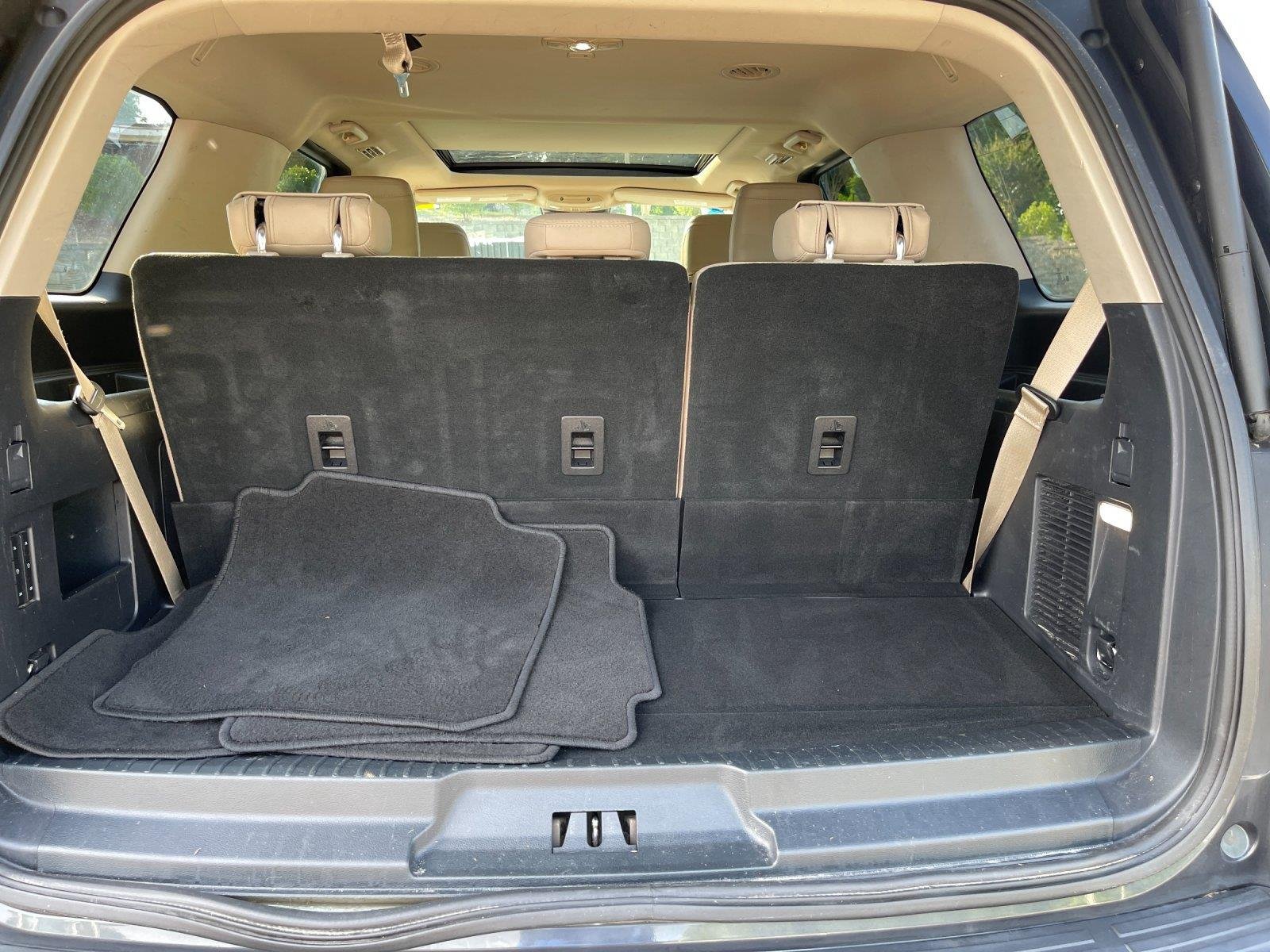 Used 2023 Dark Matter Gray Ford Limited image 36
