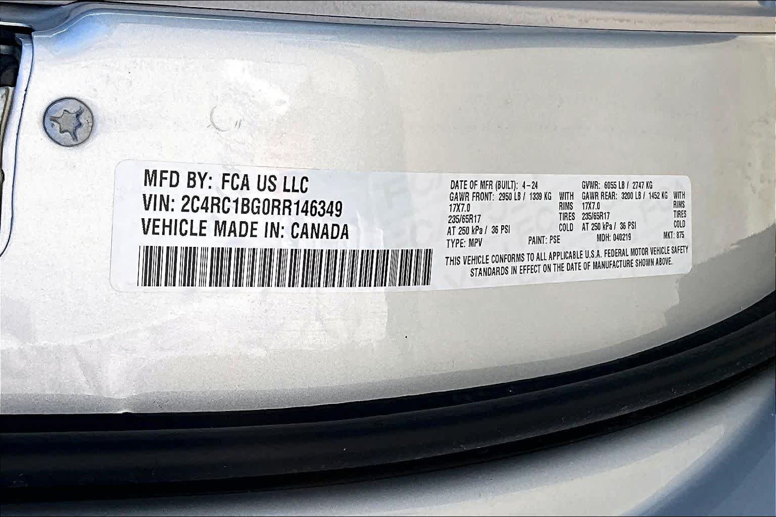Used 2024 Silver Mist Clearcoat Chrysler Touring L image 33