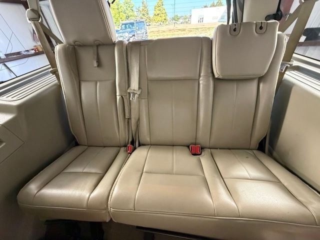 Used 2014 White Ford Limited image 51
