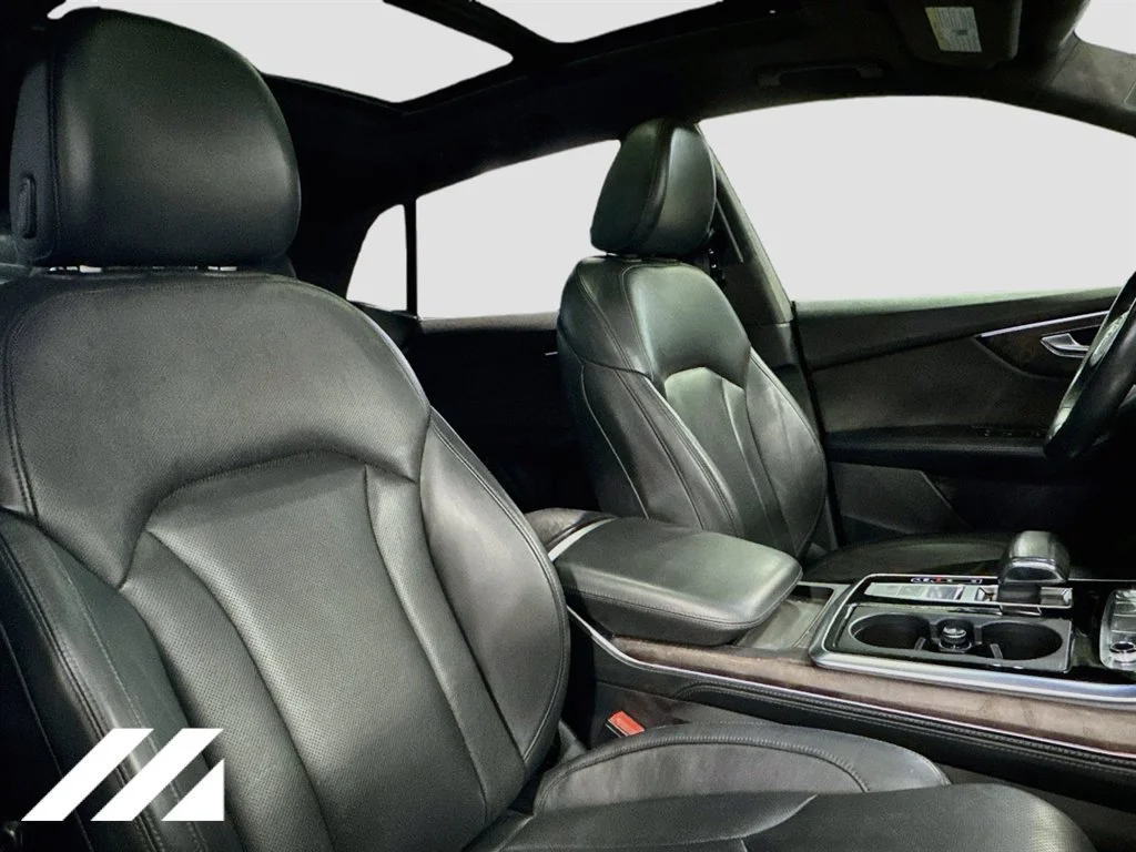 Used 2019  Audi Prestige image 31