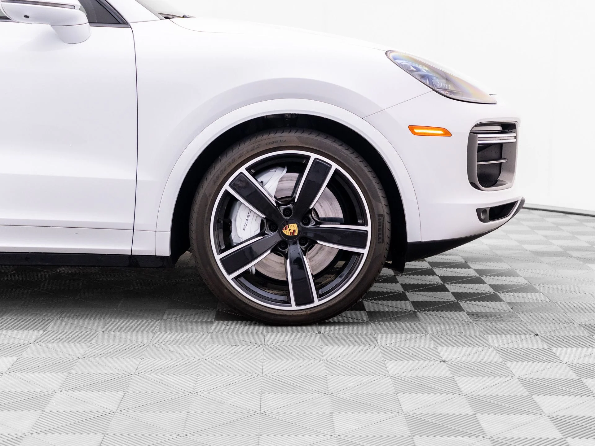 Certified Used 2023 White Porsche Turbo image 33