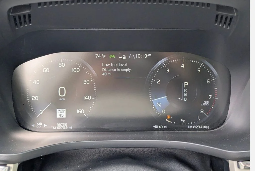 Used 2018 Green Volvo T6 Inscription image 4
