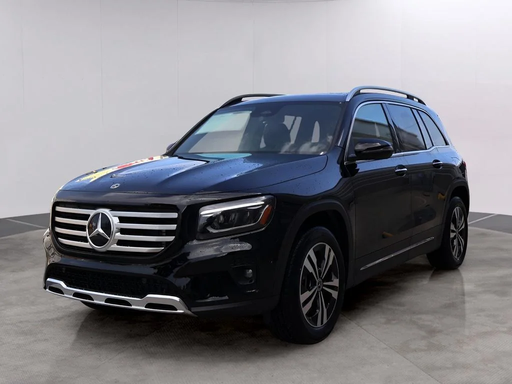 Used 2025 Night Black Mercedes-Benz GLB 250 image 3