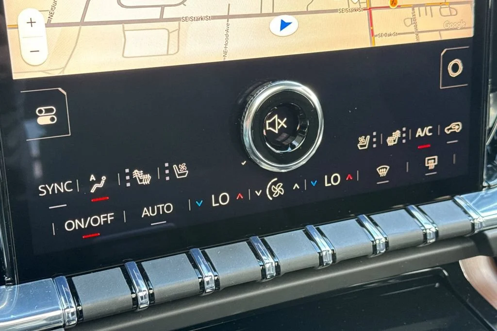 2026 GMC Yukon XL Denali - Photo 20