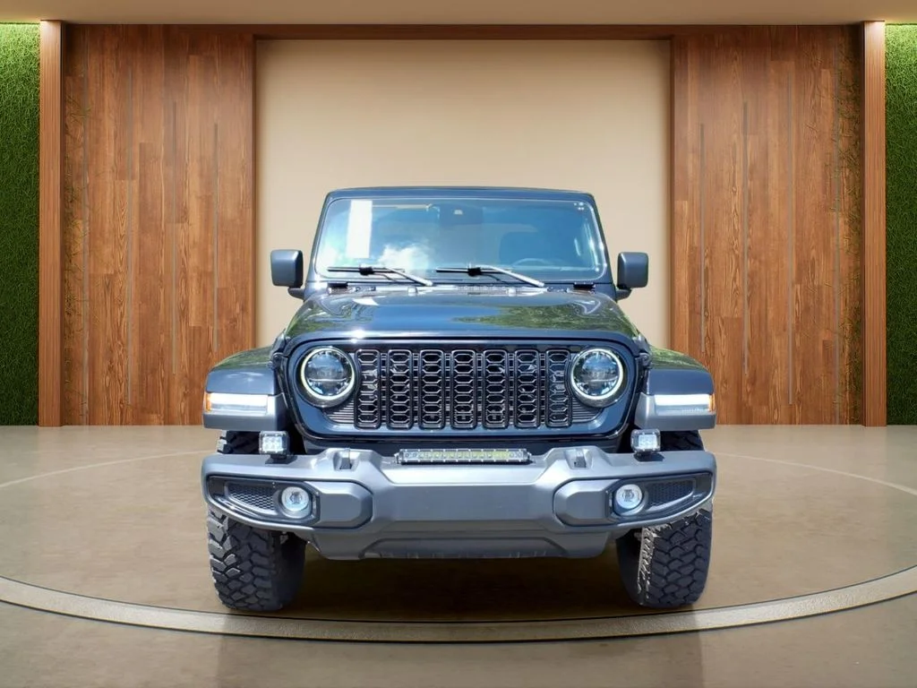 Used 2024 Black Jeep Willys image 2
