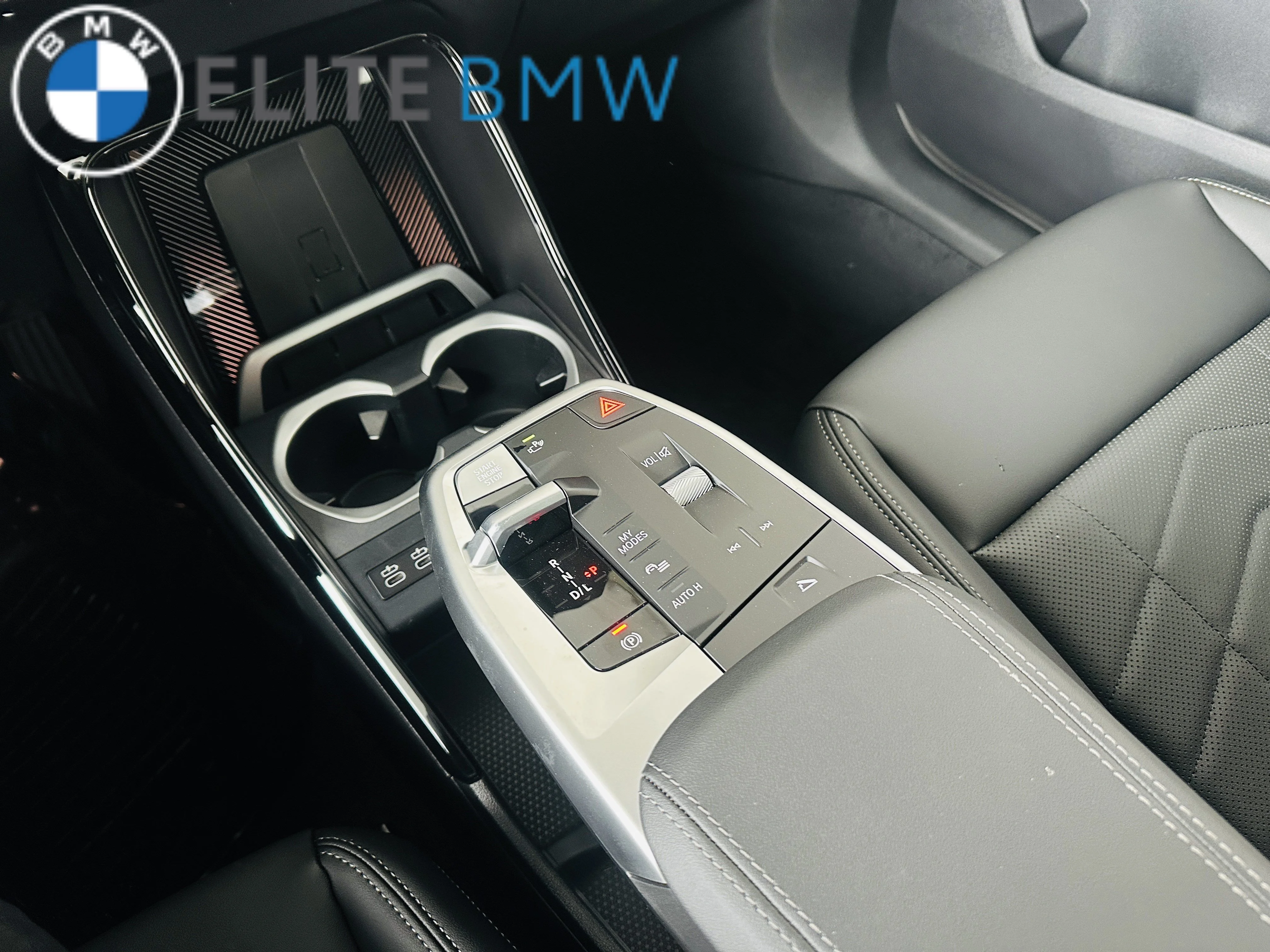 Used 2026 Mineral White Metallic BMW xDrive28i image 22
