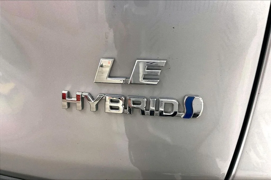 Certified Used 2021 Silver Toyota LE image 11