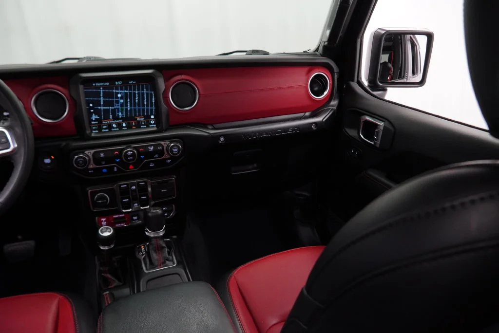 Used 2023 Black Jeep Rubicon 20th Anniversary Edition 4xe image 27