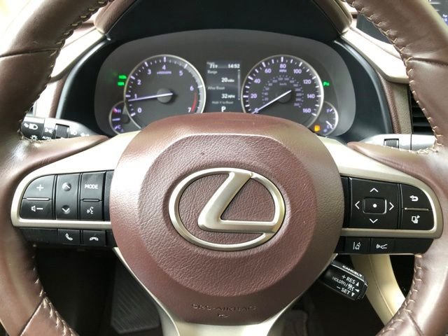 Used 2019 White Lexus 350 image 27