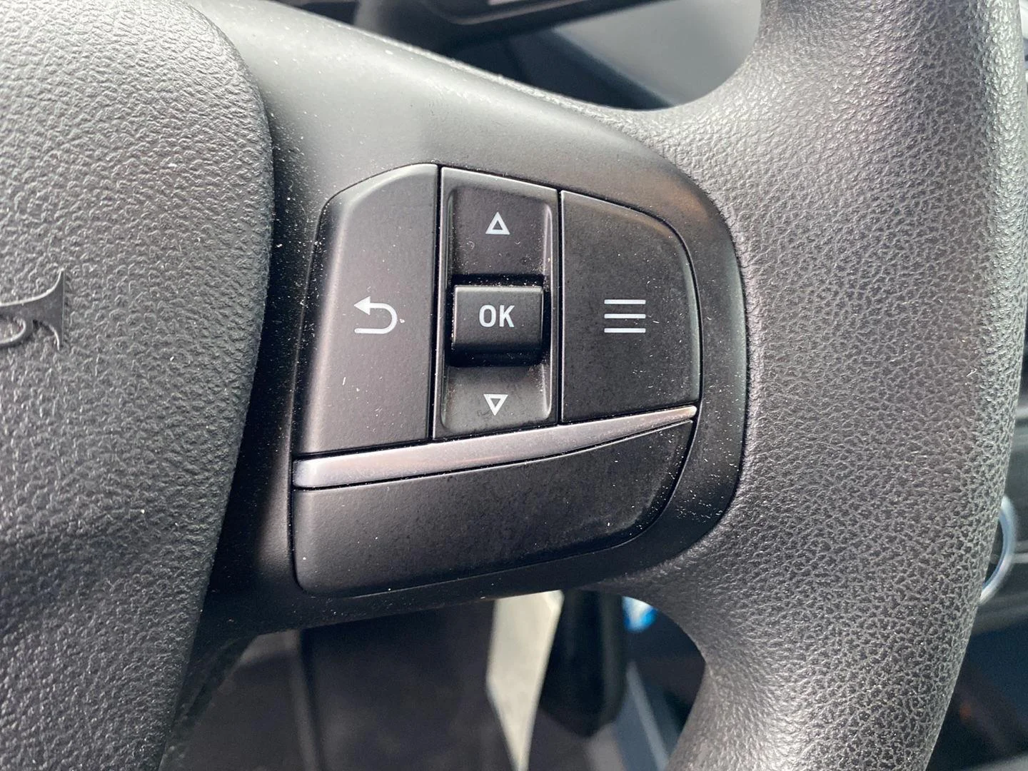 Used 2022 Cactus Green / Gray Ford XL image 14