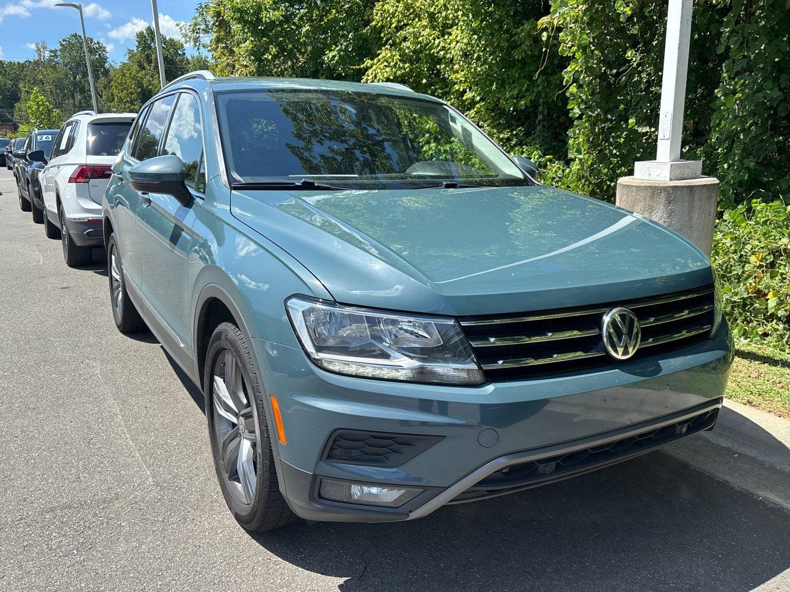 Used 2020 Silk Blue Metallic Volkswagen SEL image 7