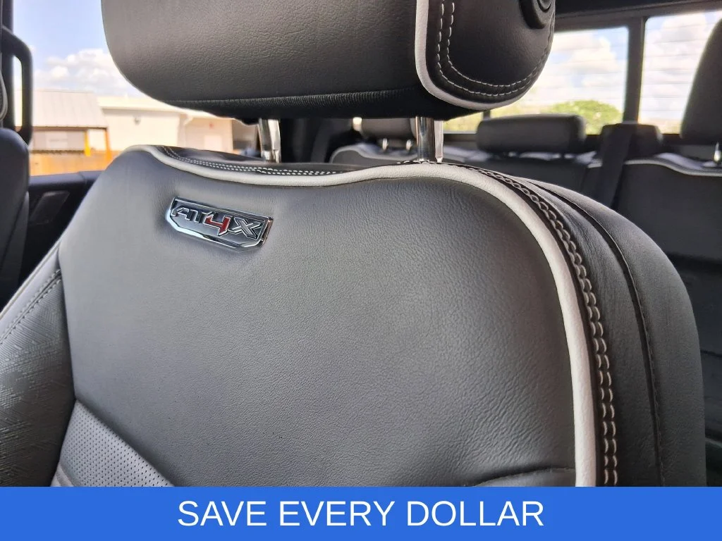 Used 2025 White GMC AT4X image 24