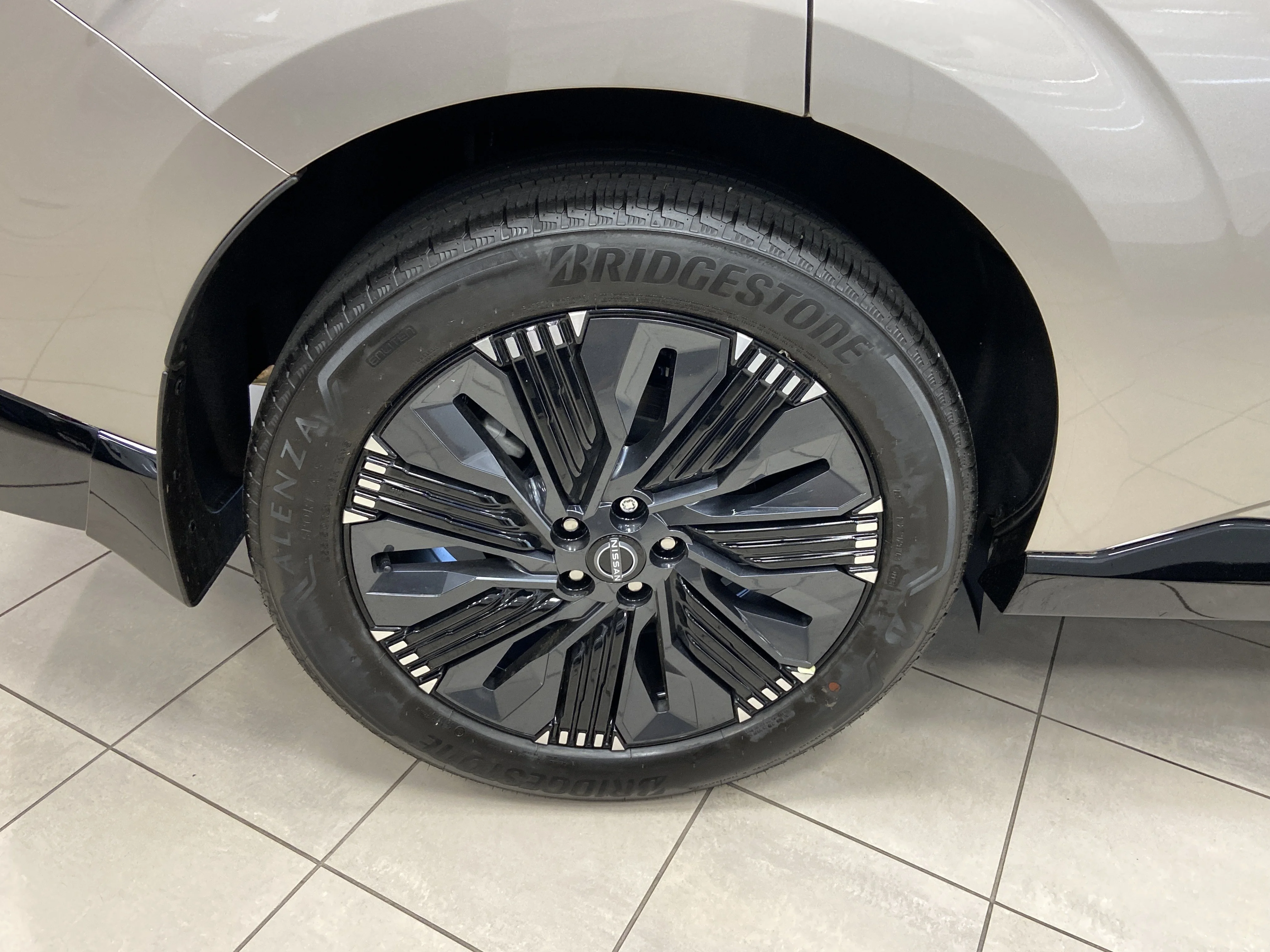 New 2026 Champagne Silver Metallic Nissan Platinum image 10