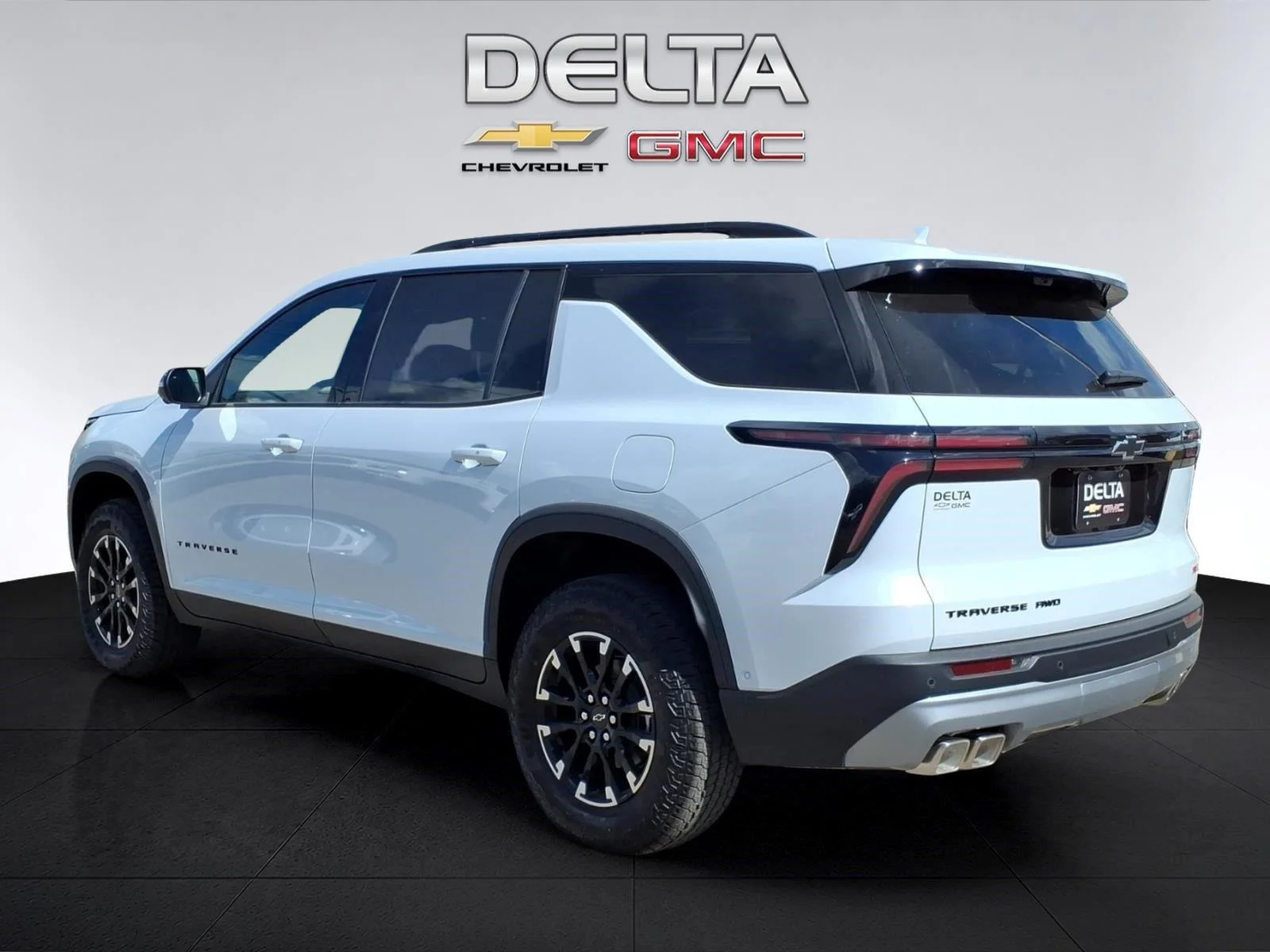New 2026 Polar White Tricoat Chevrolet Z71 image 3