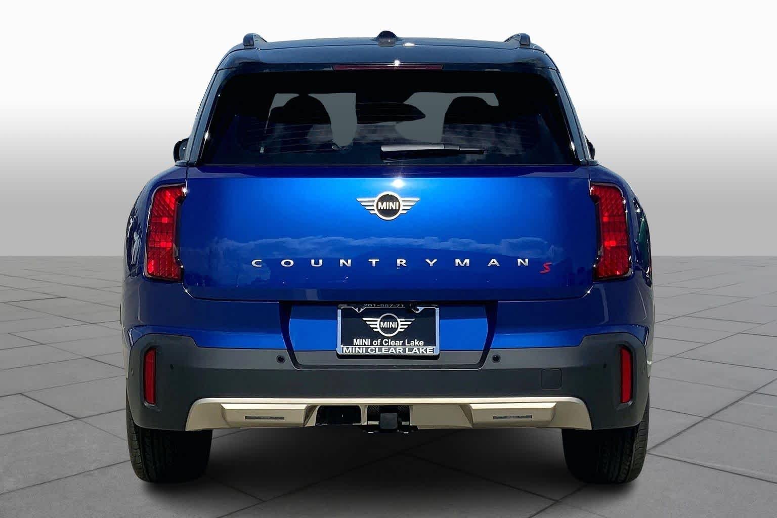 New 2026 Blazing Blue Metallic MINI Signature Plus image 4