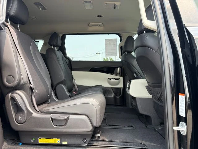 Used 2024 Black Kia EX image 14