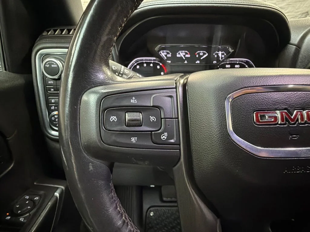Used 2021 Summit White GMC AT4 image 17