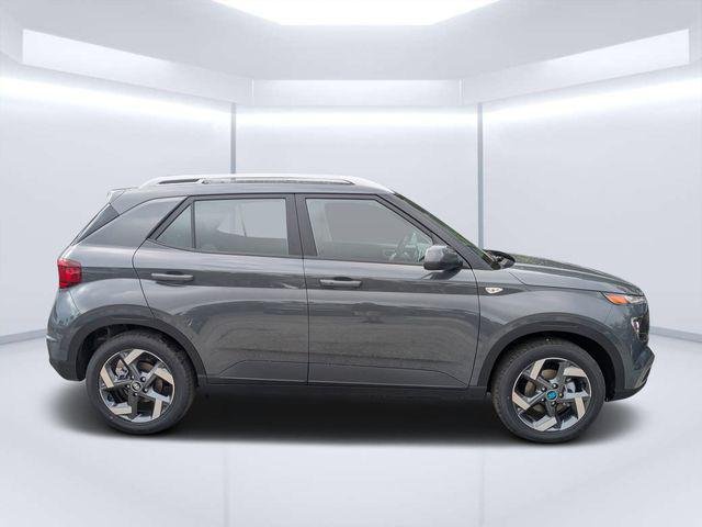 New 2026 Gray Hyundai SEL image 3
