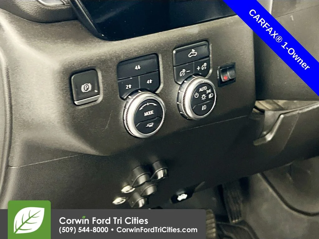 Used 2024 Summit White GMC SLE image 18